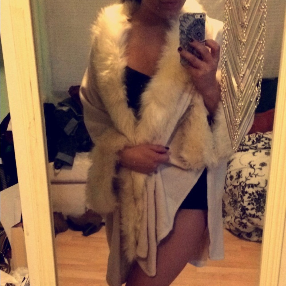 Faux Fur Beige Coat/Cardigan/Cape